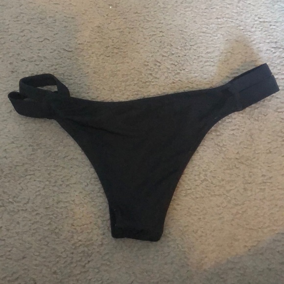 Black target bikini bottoms - Picture 3 of 3